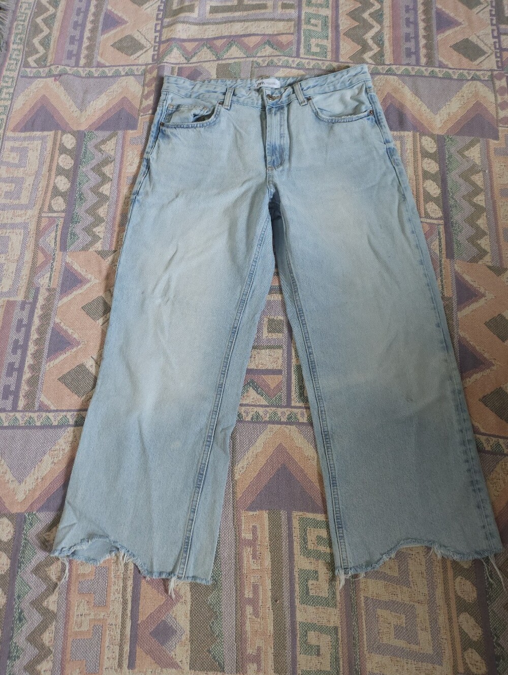 Zara Raw Hem Jeans Size 10